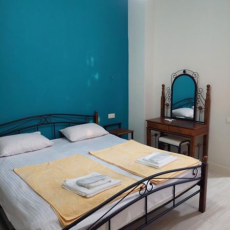Hotel Dika Кутаиси Екстериор снимка