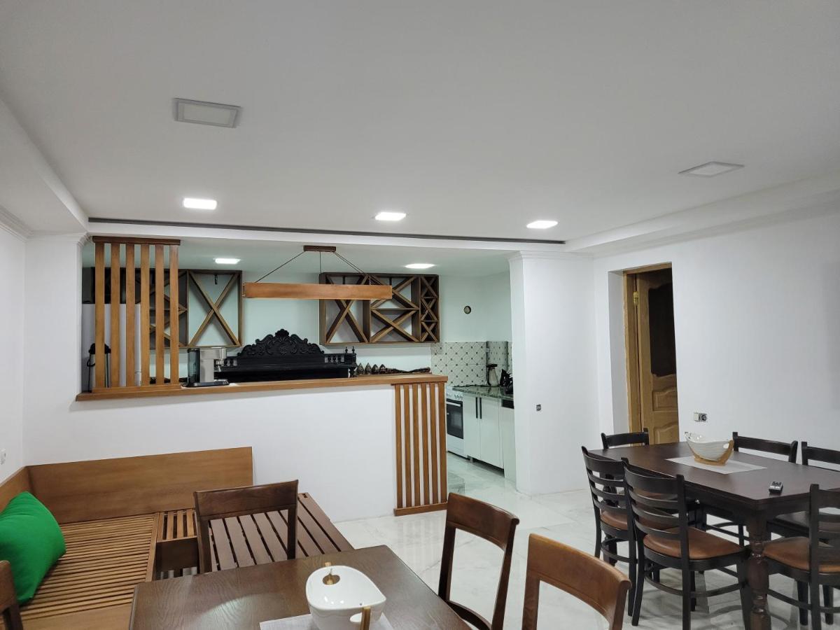 Hotel Dika Кутаиси Екстериор снимка